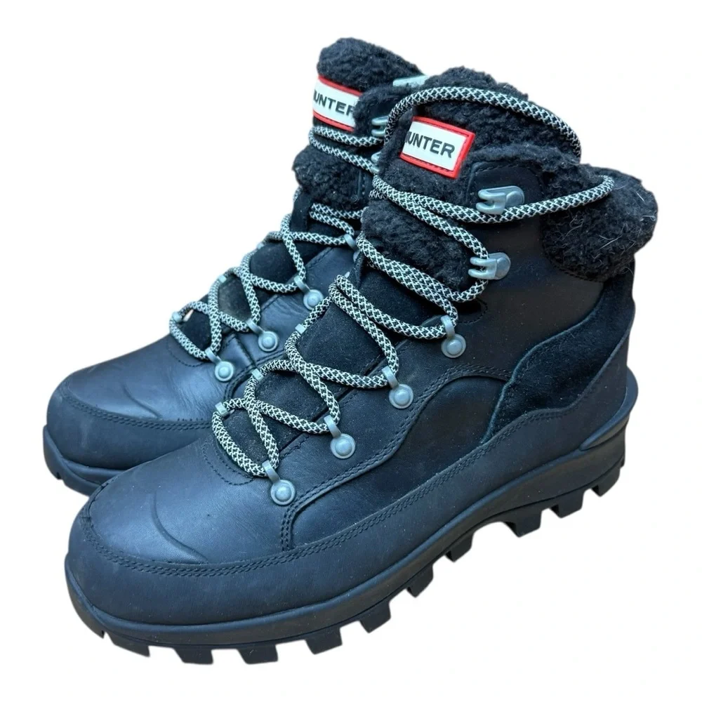 Hunter Black women size 7 Rain & Snow Boots